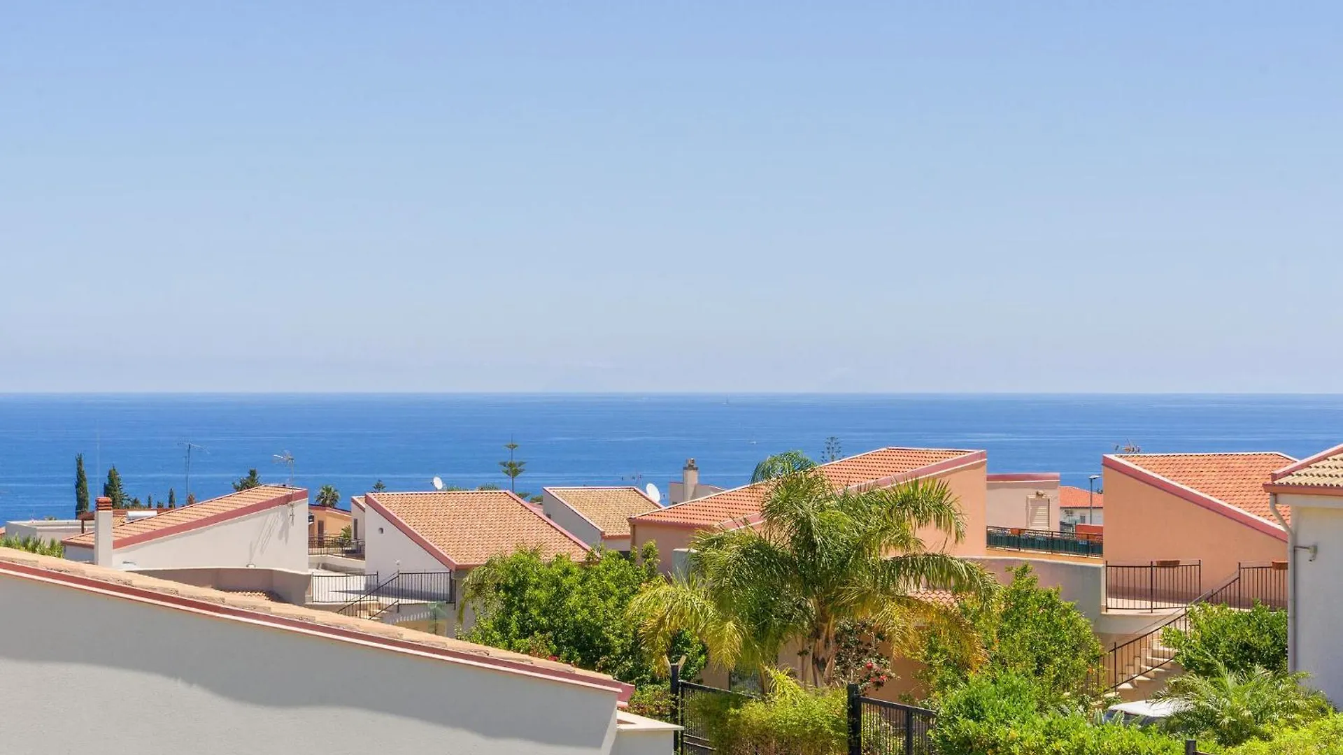 Gorgeous Home In Altavilla Milicia With Wifi 0*,