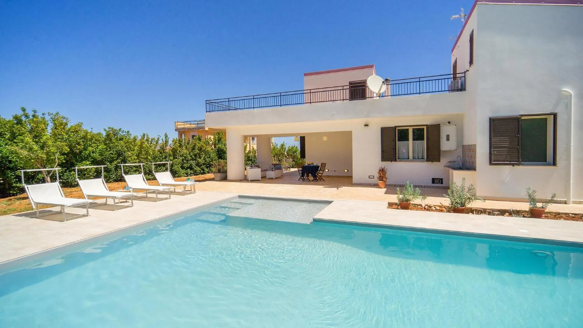 Gorgeous Home In Altavilla Milicia With Wifi Holiday home
